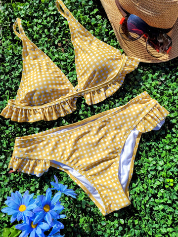 CHICA CHICA - Retro Bikini Top in Yellow